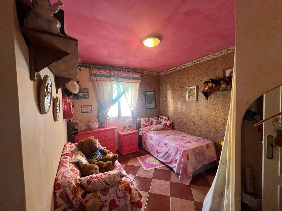 4ccc4877-a13d-43d7-a292-5a0d985cb3d5