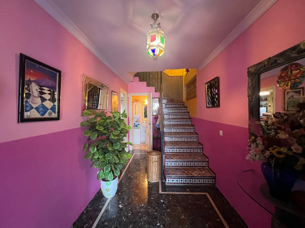 8ede31b4-eb18-4dbd-9a01-157ec29249c4