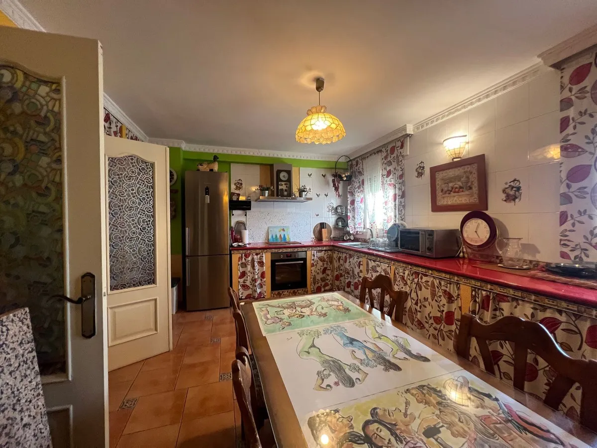 b3c2d9e0-315e-4239-a95f-c6b37dc2ace3