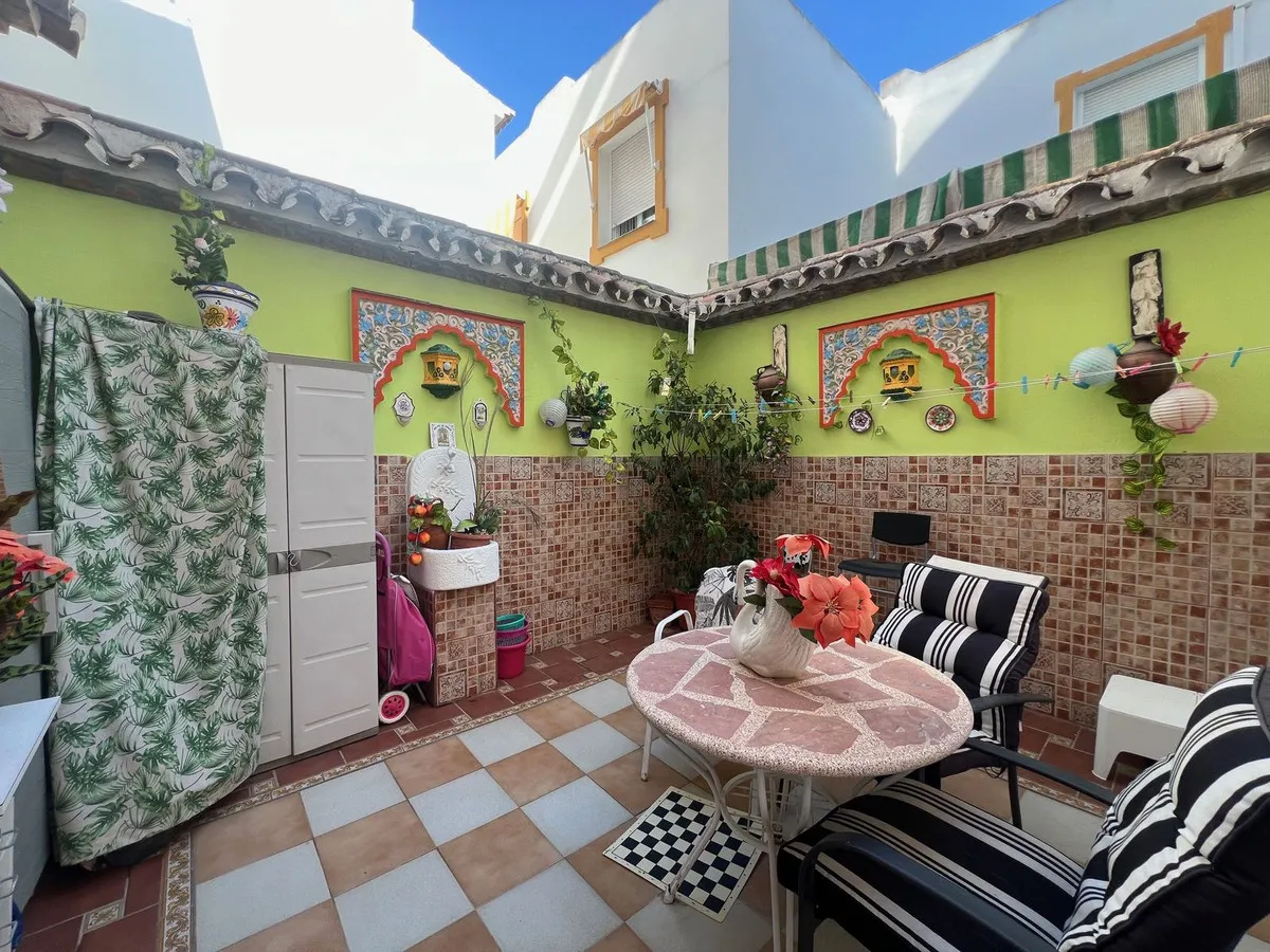 b7121aef-c6a9-47e4-a365-4fea8e729f30