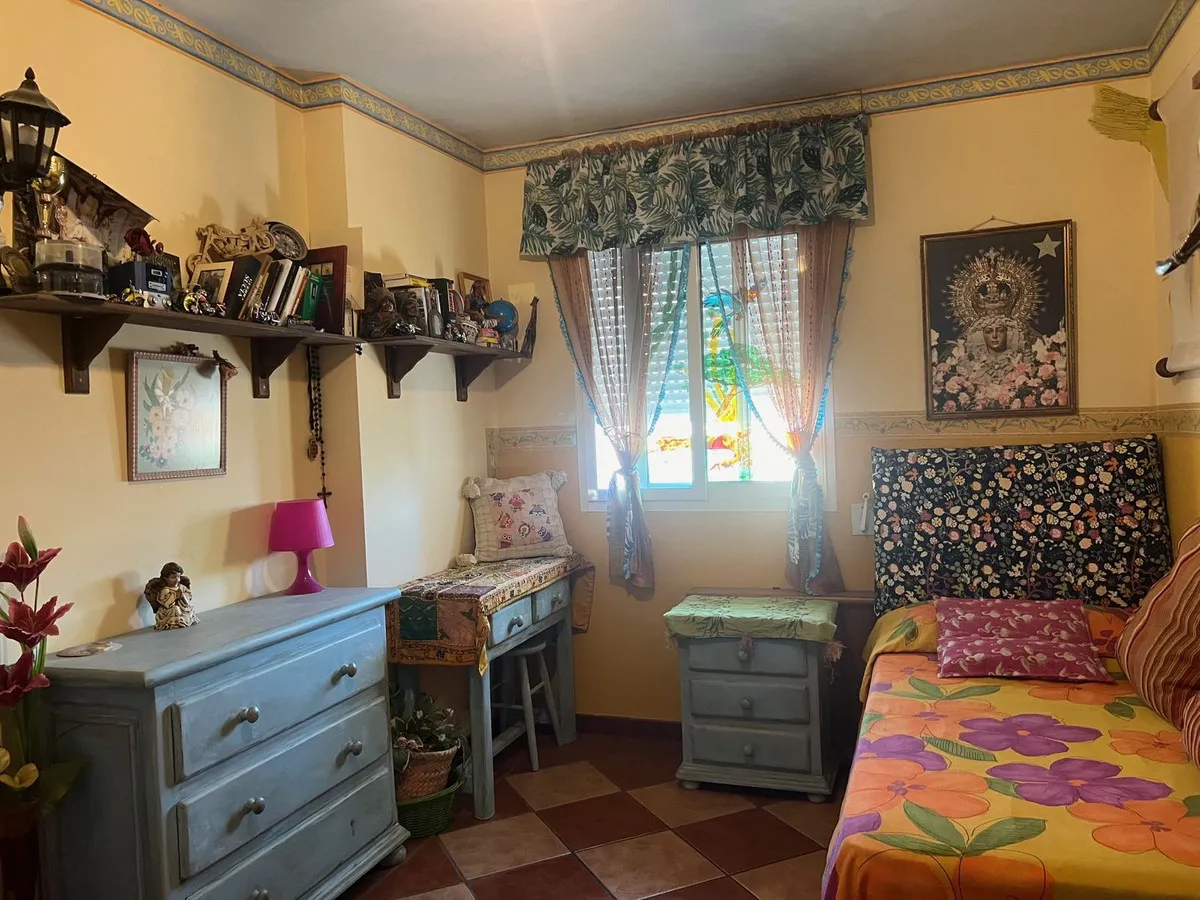 d6112702-c5b8-4db0-bae1-bd313c625517