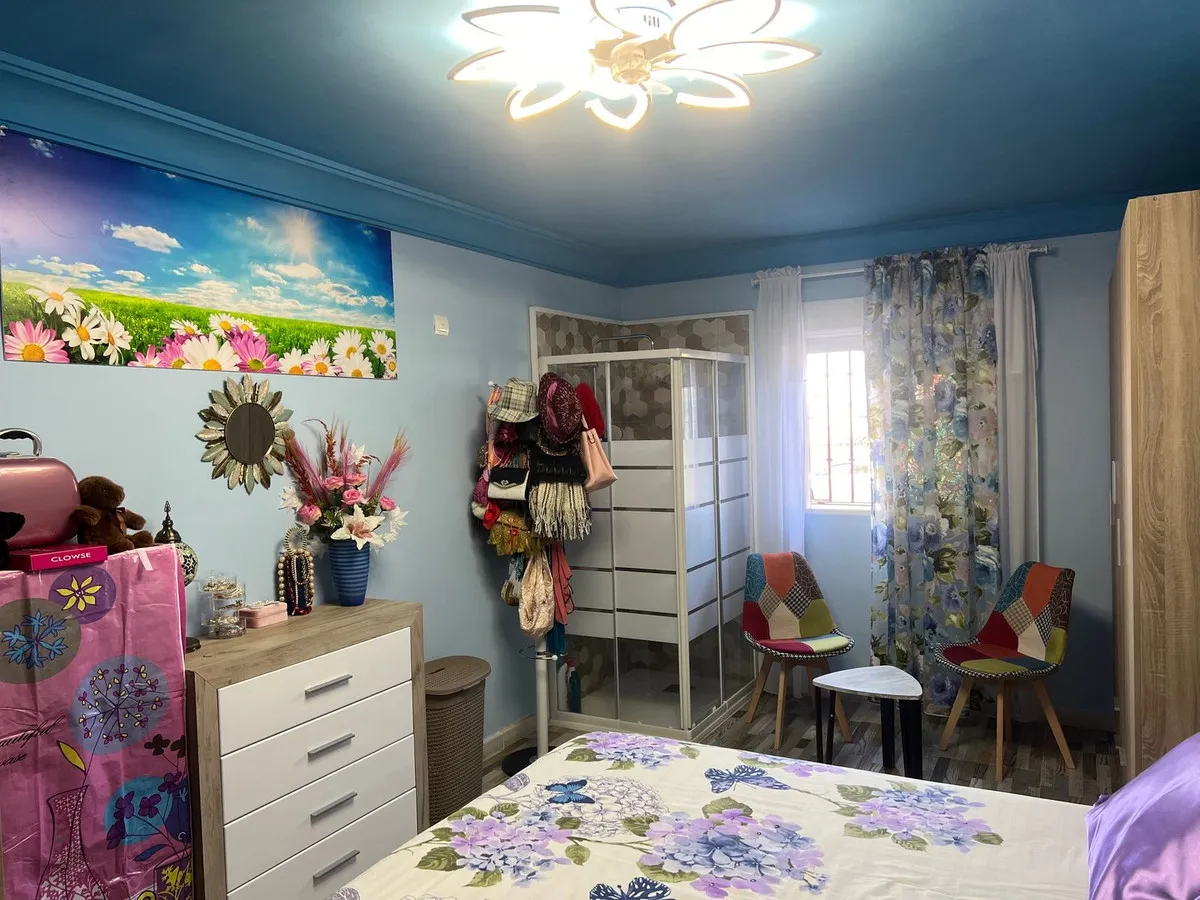 db992986-e247-49c7-9013-d4ce26bf7049