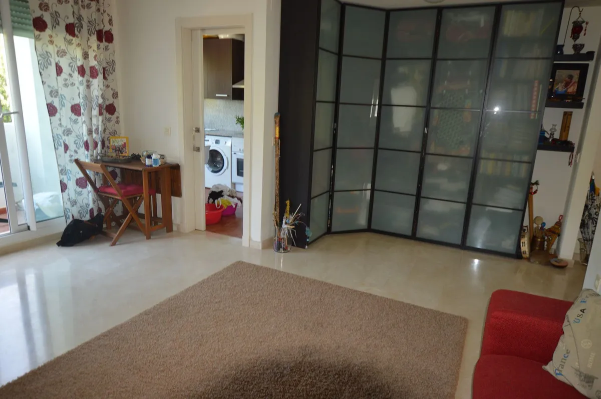 fca85bd8-5937-4c6b-b451-98196af963fa