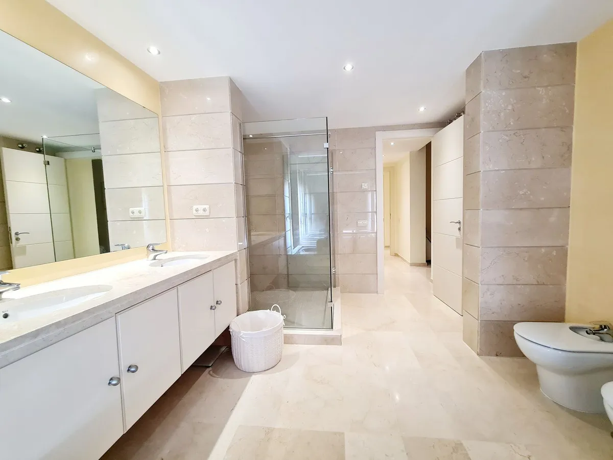 c55335cf-2f2f-4851-b9d9-96406929339f