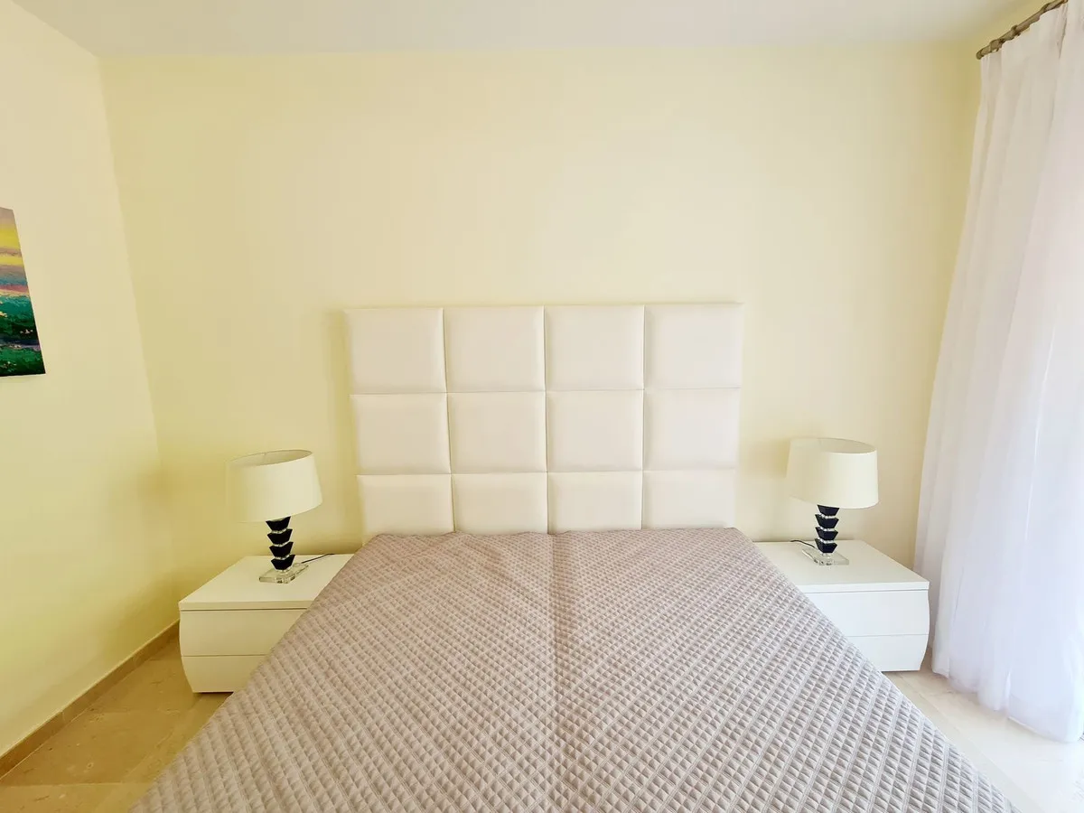 f5b5beda-2bef-45b8-96de-6658a9ca81c0