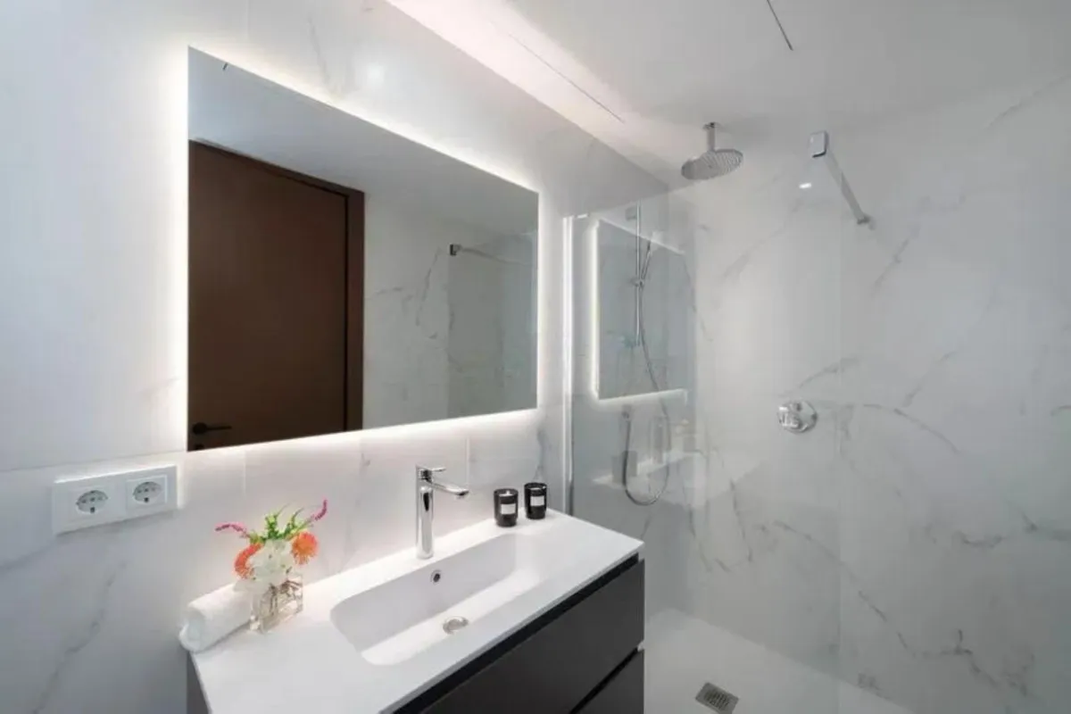 ec3e8b59-b1d2-4e62-bfd9-588f13acbe7f