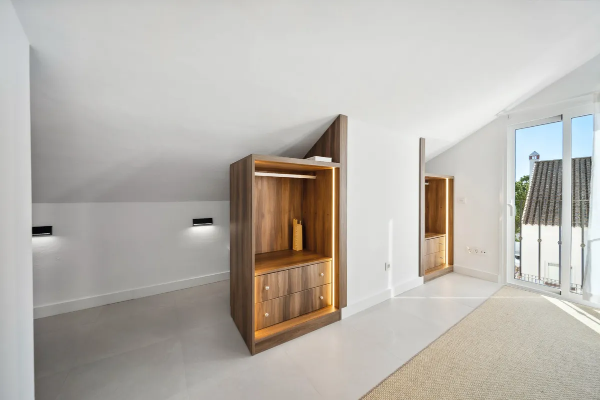 3f912663-02bc-4977-b4f4-034f58c8dae6