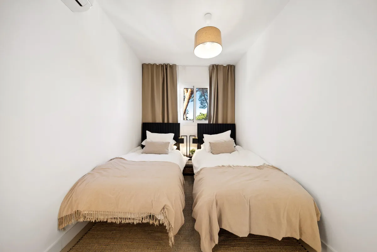 4ce5490d-109f-484c-94b7-17aa26a12410