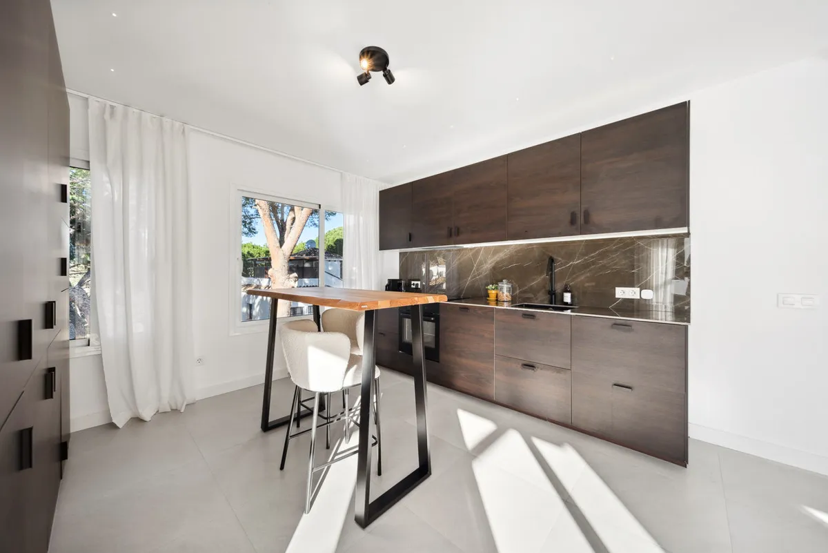 88ffeb98-0d3d-44e3-b02b-002ca760cc86