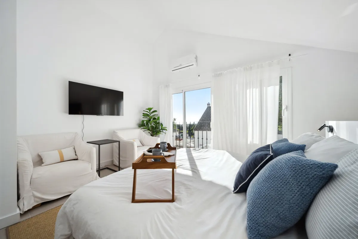 bb7a0f54-2313-4b2e-996b-766d7cf2d5be