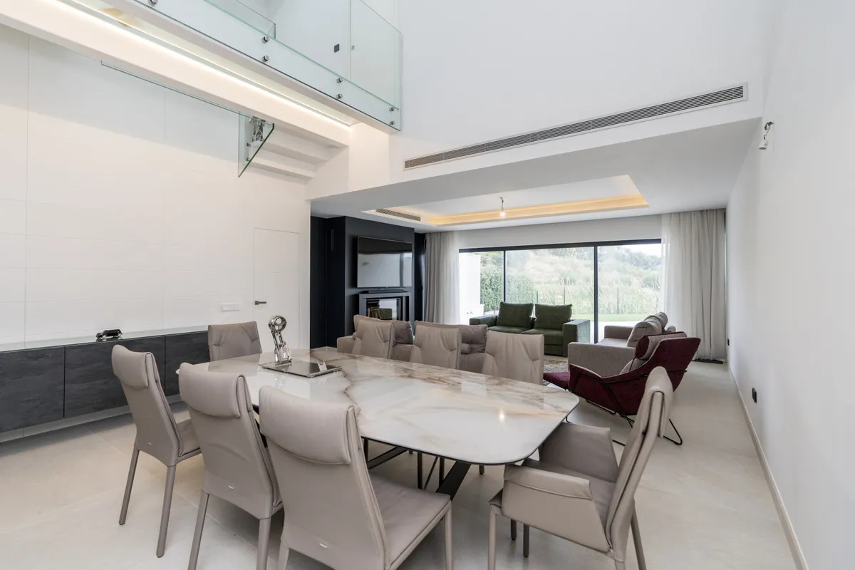 636e7cd9-2748-4641-a110-039d475b4a3c