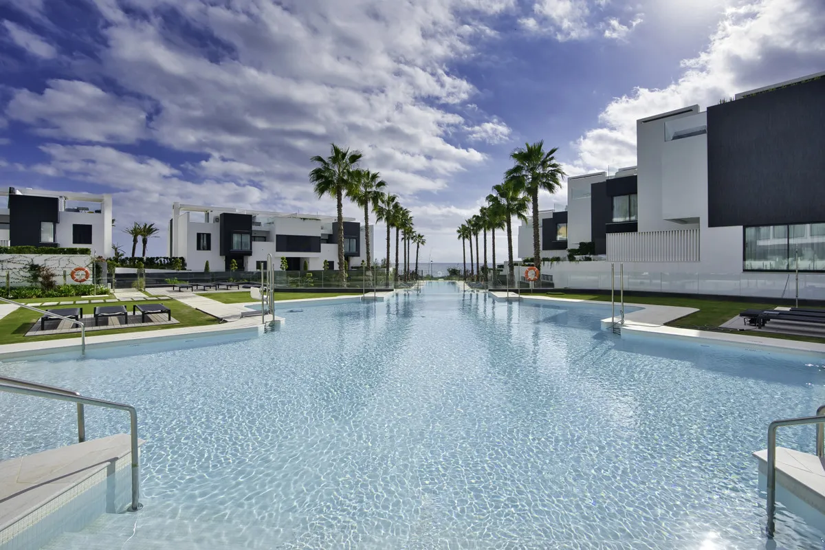 a065315b-7bed-4951-9454-5d1950b08aa5