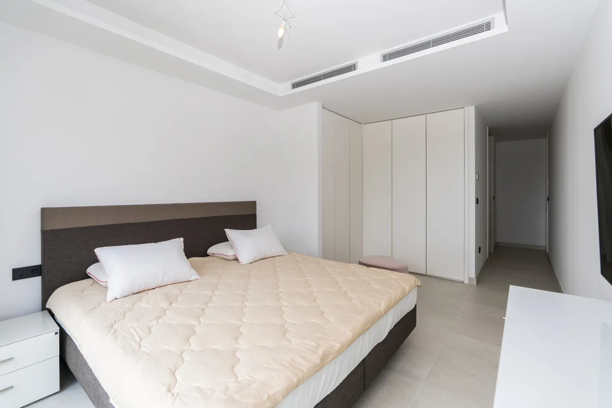 aee90a31-7973-48ea-8eae-a451a6a5867d