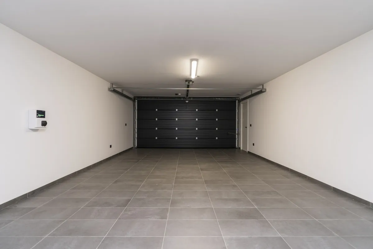 dceb6367-b60b-44e4-b9fa-612de62b3224