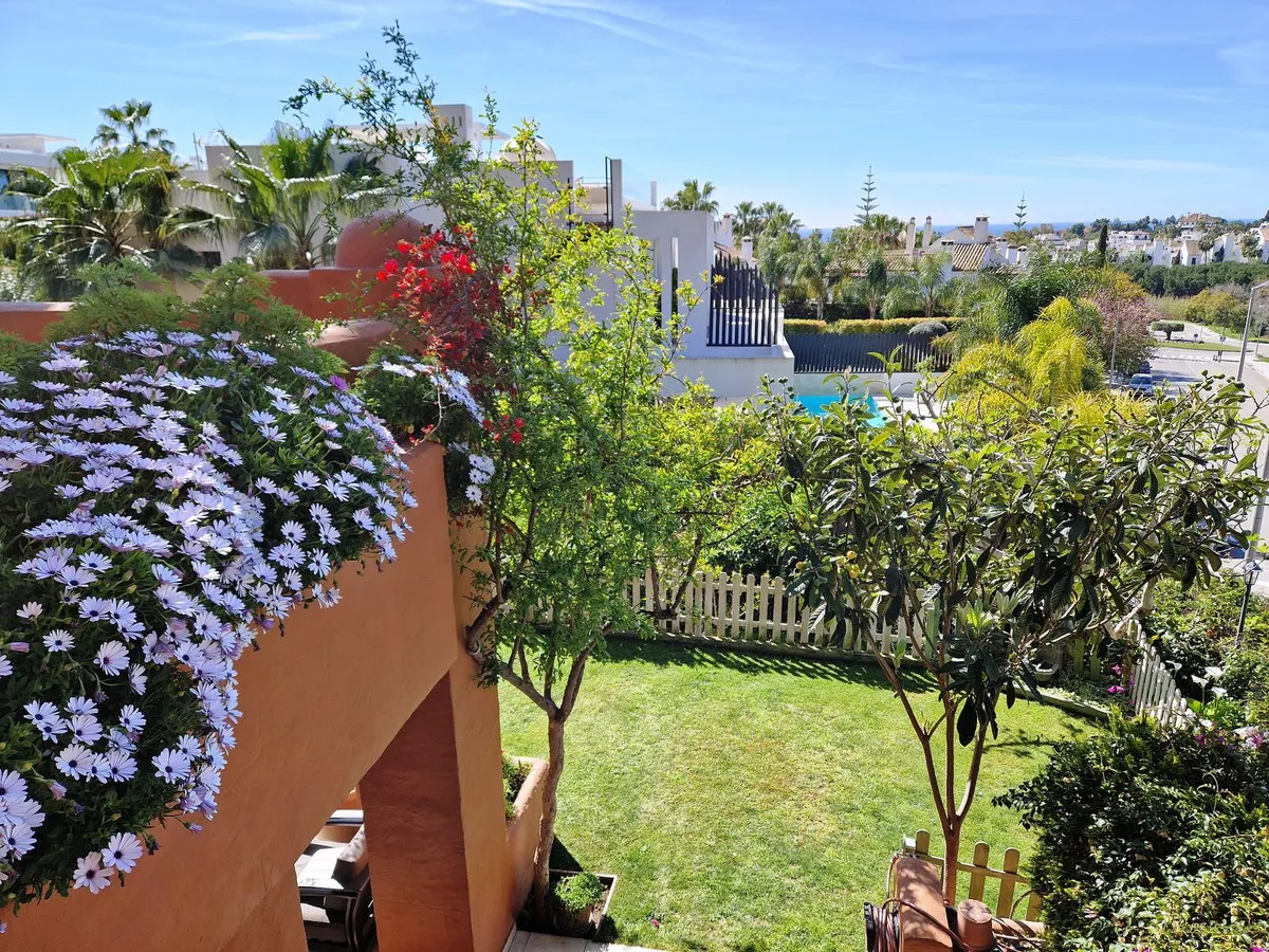 0b033ad4-72af-4ac6-9802-bd3fa7c1a34f