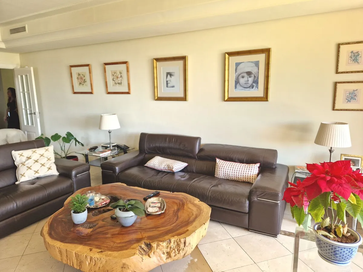 72f75665-c967-48c4-8160-b4aa4923625d