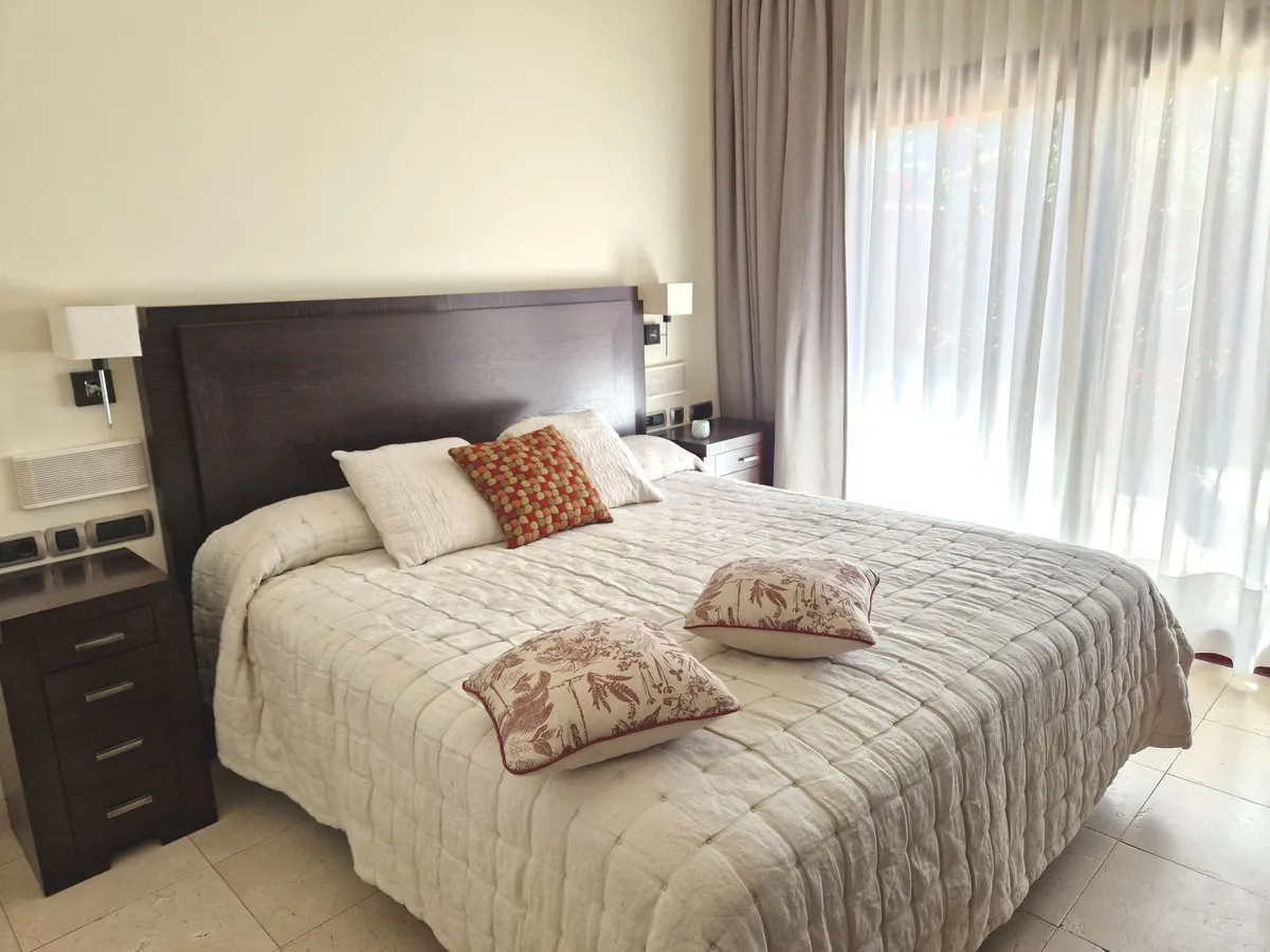 9b96ab48-b19c-43c4-8a5e-fa28118ae155