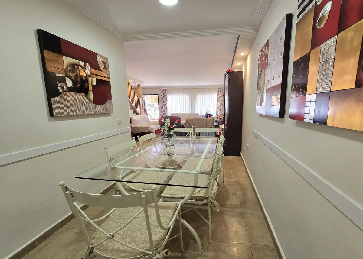 6a6b1cbf-afa6-4152-9acd-53863be85ec0