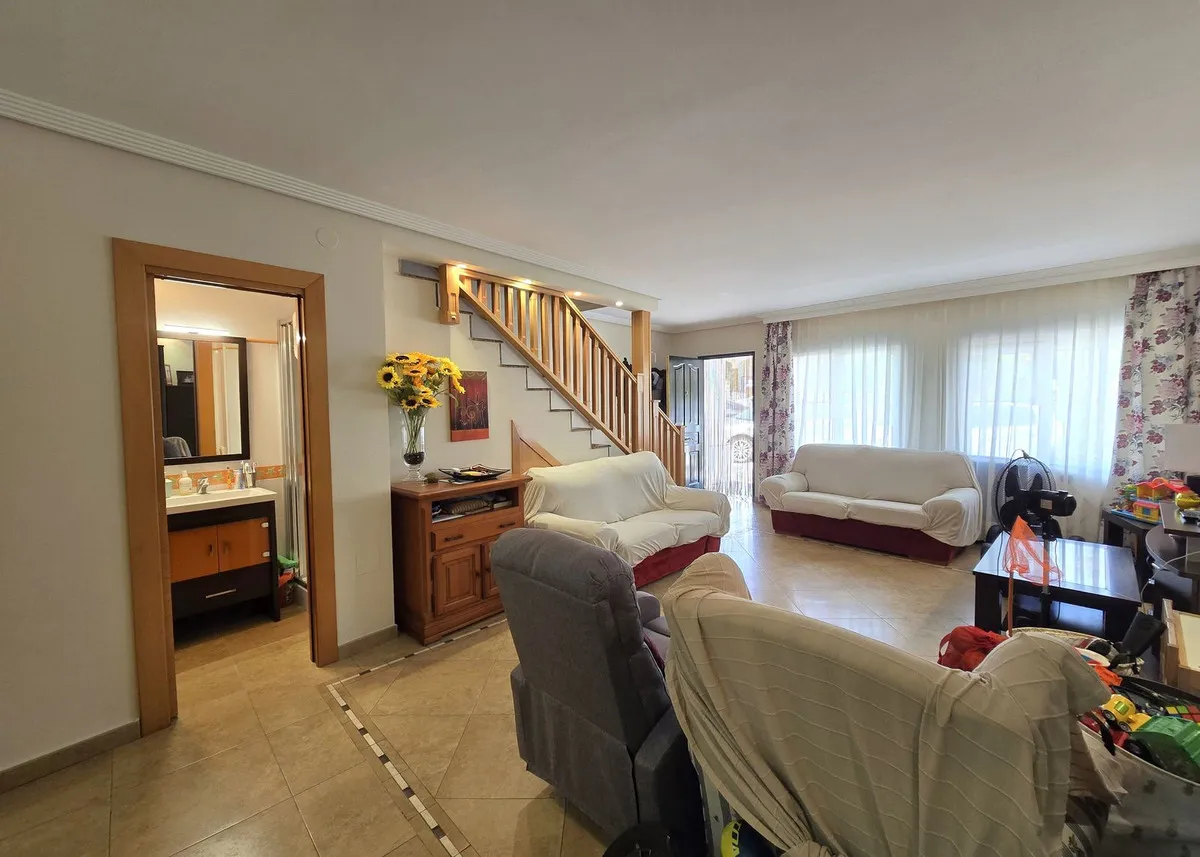 892722e0-3de7-40e0-b09b-a1541469846c