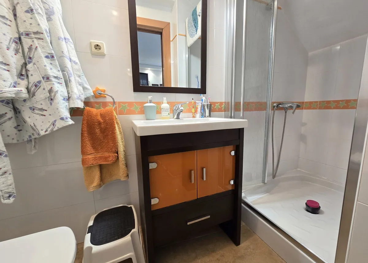 ab37a858-4007-450a-8b8d-42022f4e5c10