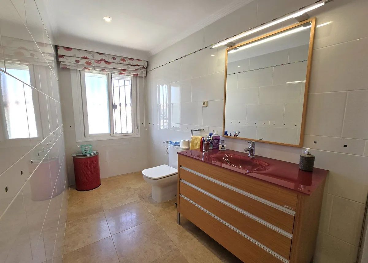 c0b1d832-087c-4566-970d-f0a67e133c87