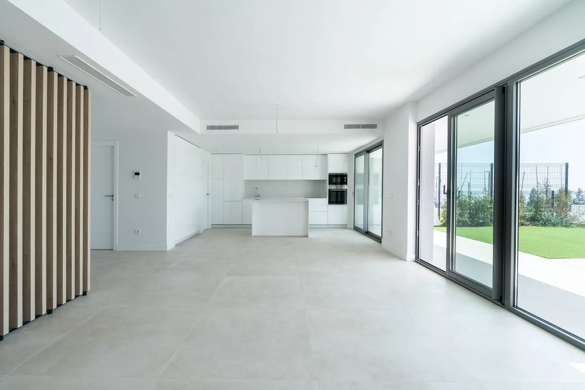 9e13296d-e6bd-445f-b48f-fb0ee0ee2832