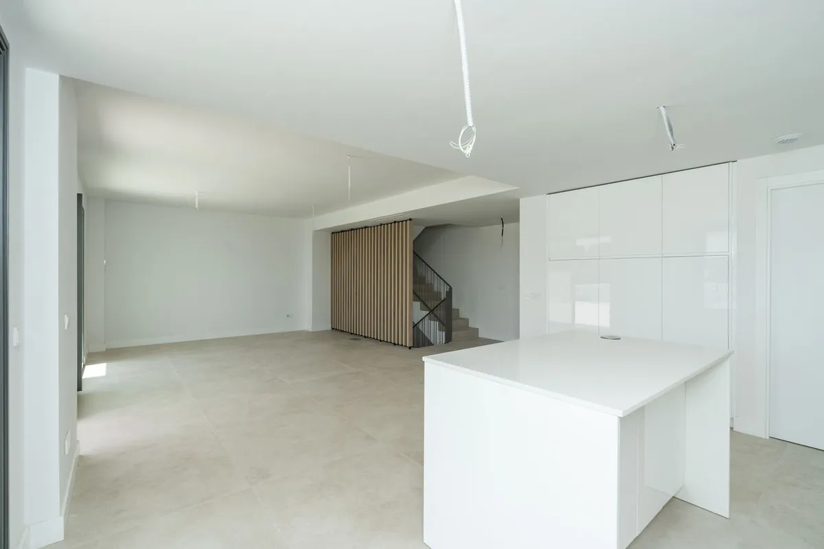 ebdf6829-e2fb-4c55-b464-0612f527b19c