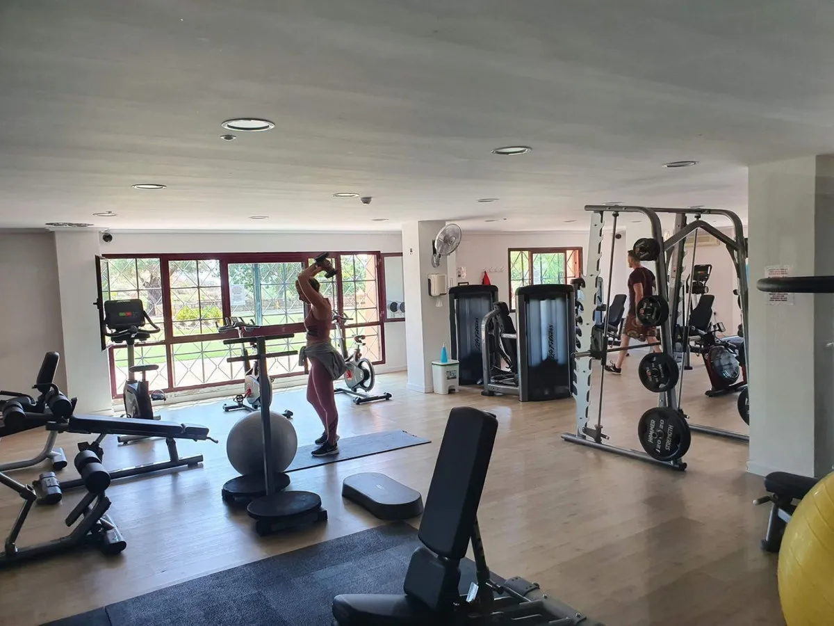 e3227584-225f-44c0-bc1b-3da22e110cb1