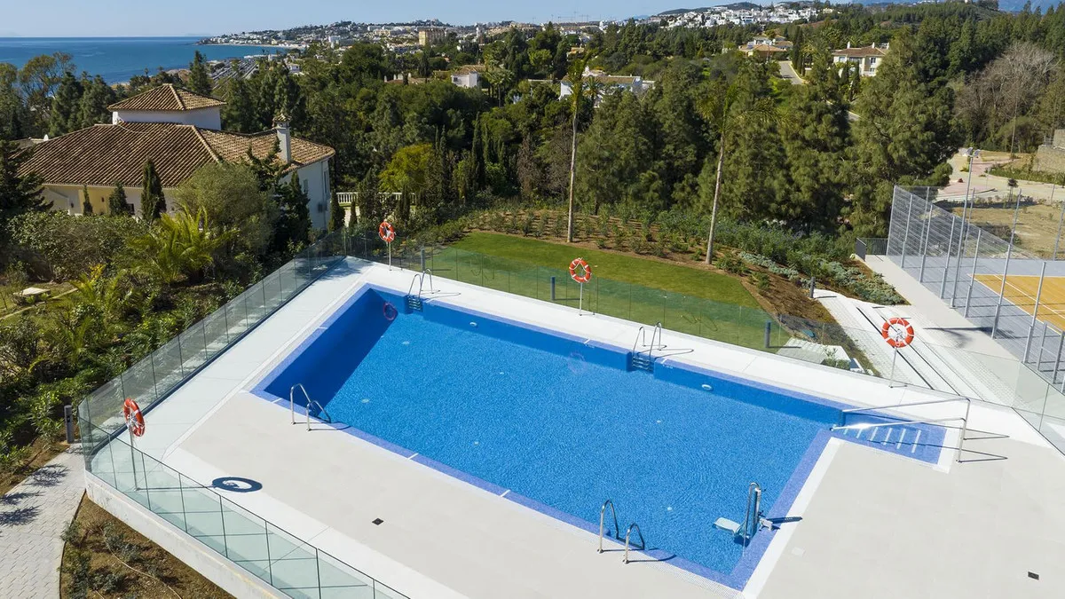 cfebac51-e369-43dd-a4e9-44edb90ae70a