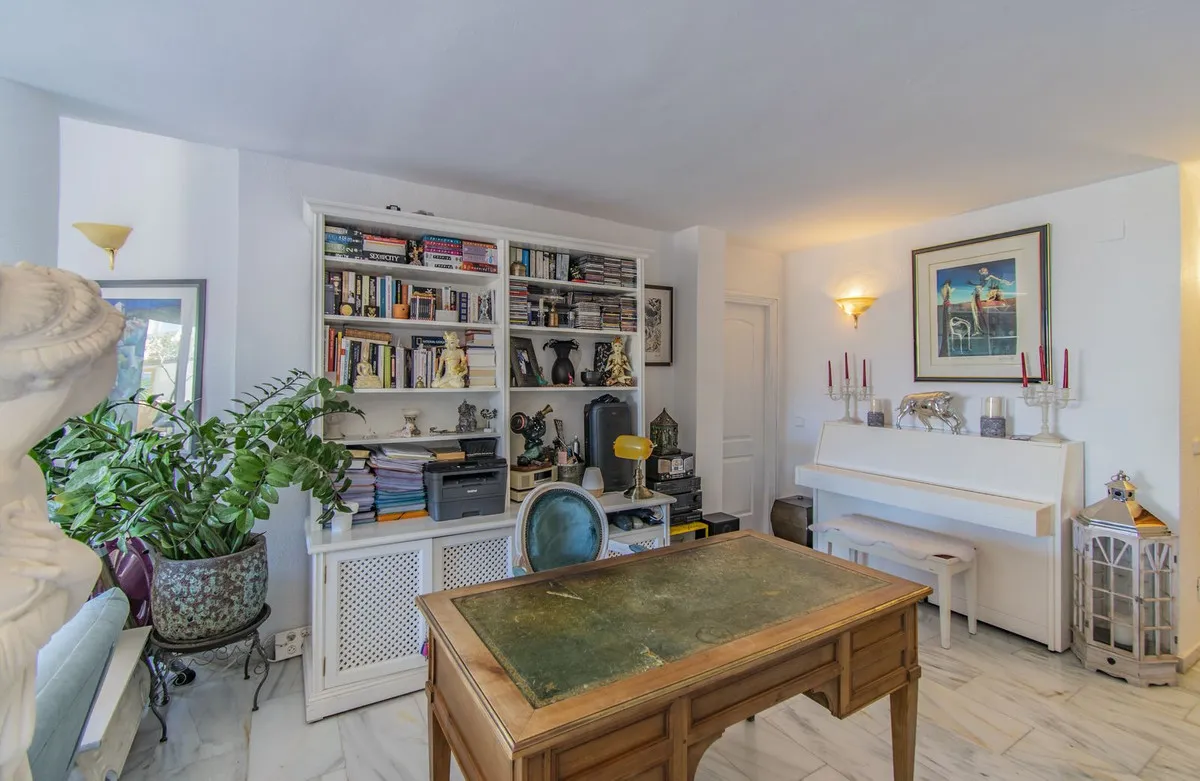 0a8e9d31-5b1e-40de-ae14-137e3127fa38