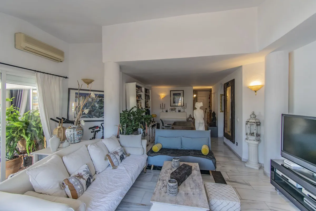 92d8f7dc-694e-4a71-9dad-e3df77c8f71f