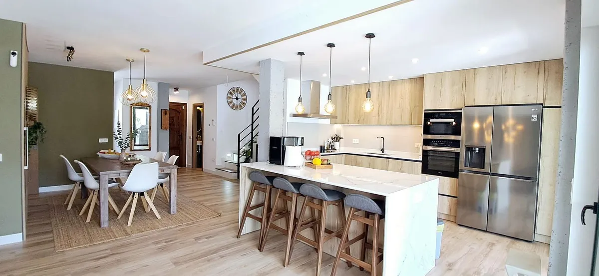 fd790aa1-0b2b-4153-b529-4a89ef786479