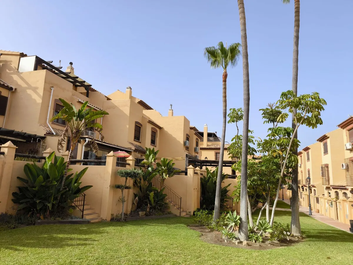 6d533241-da19-49ca-8375-c42793d96703