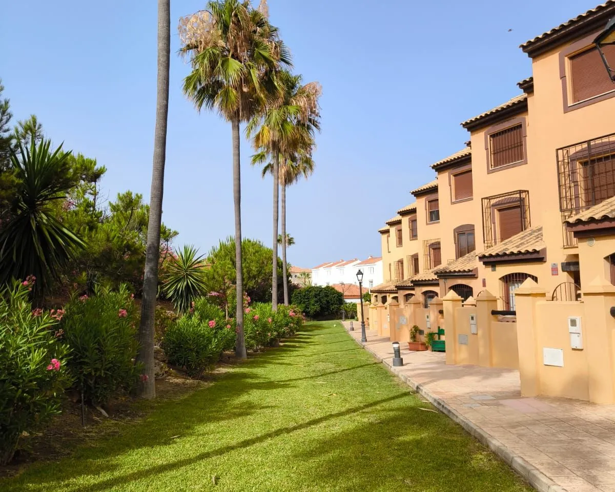 715b255b-b204-48eb-b3f5-2a34cd1a7e23