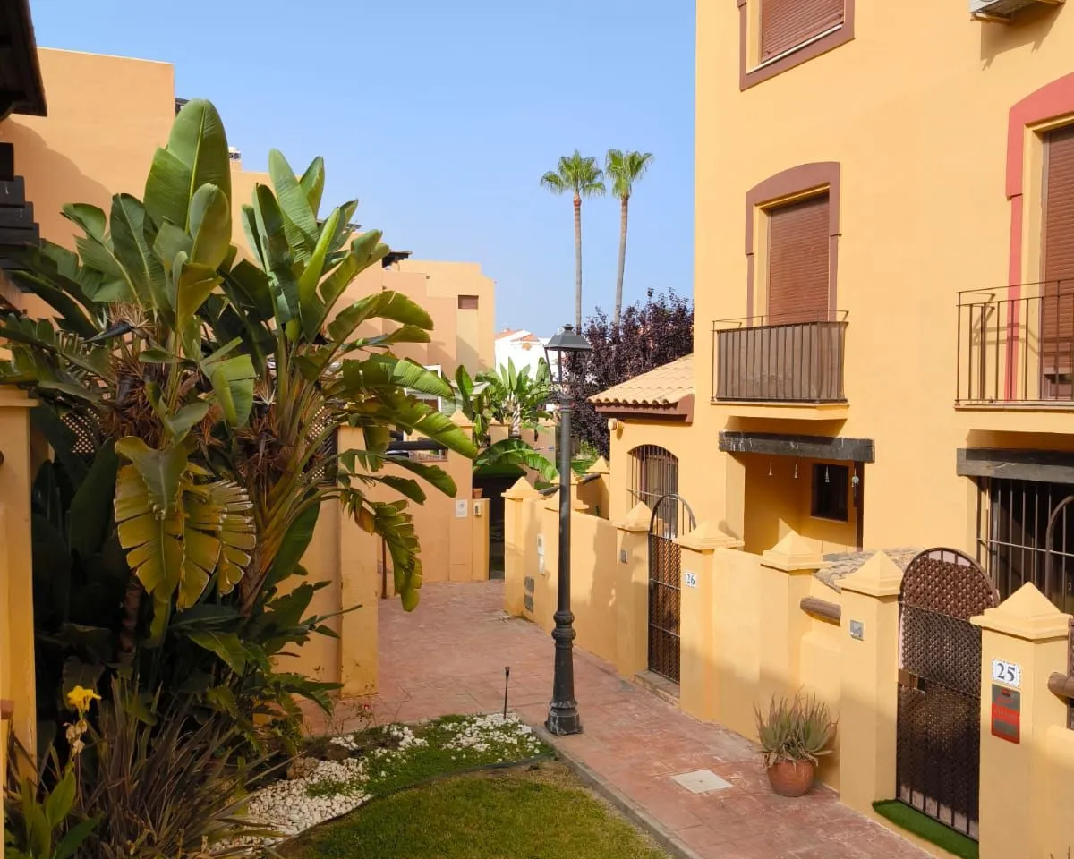 c5f48ba1-7413-4cb4-9112-0be556b4edab