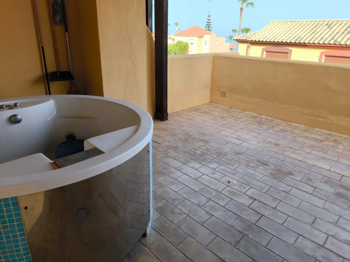 e1cea6af-857e-46f0-be88-2838b462cde7