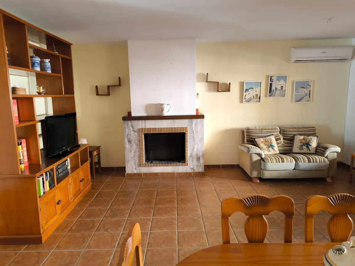 f9f8ed28-ecf2-4aea-8edf-a7f5cce1b0a6