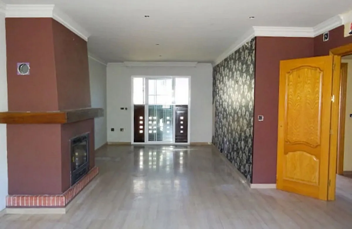 71865775-e59e-4b01-bbab-4f7c6252b191