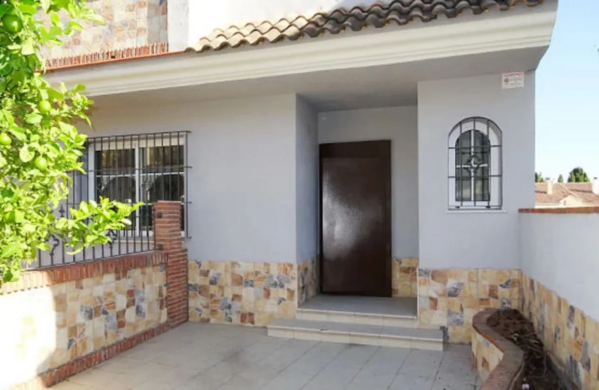 dcbf8320-70bf-4646-aaac-5455a1c9d60e