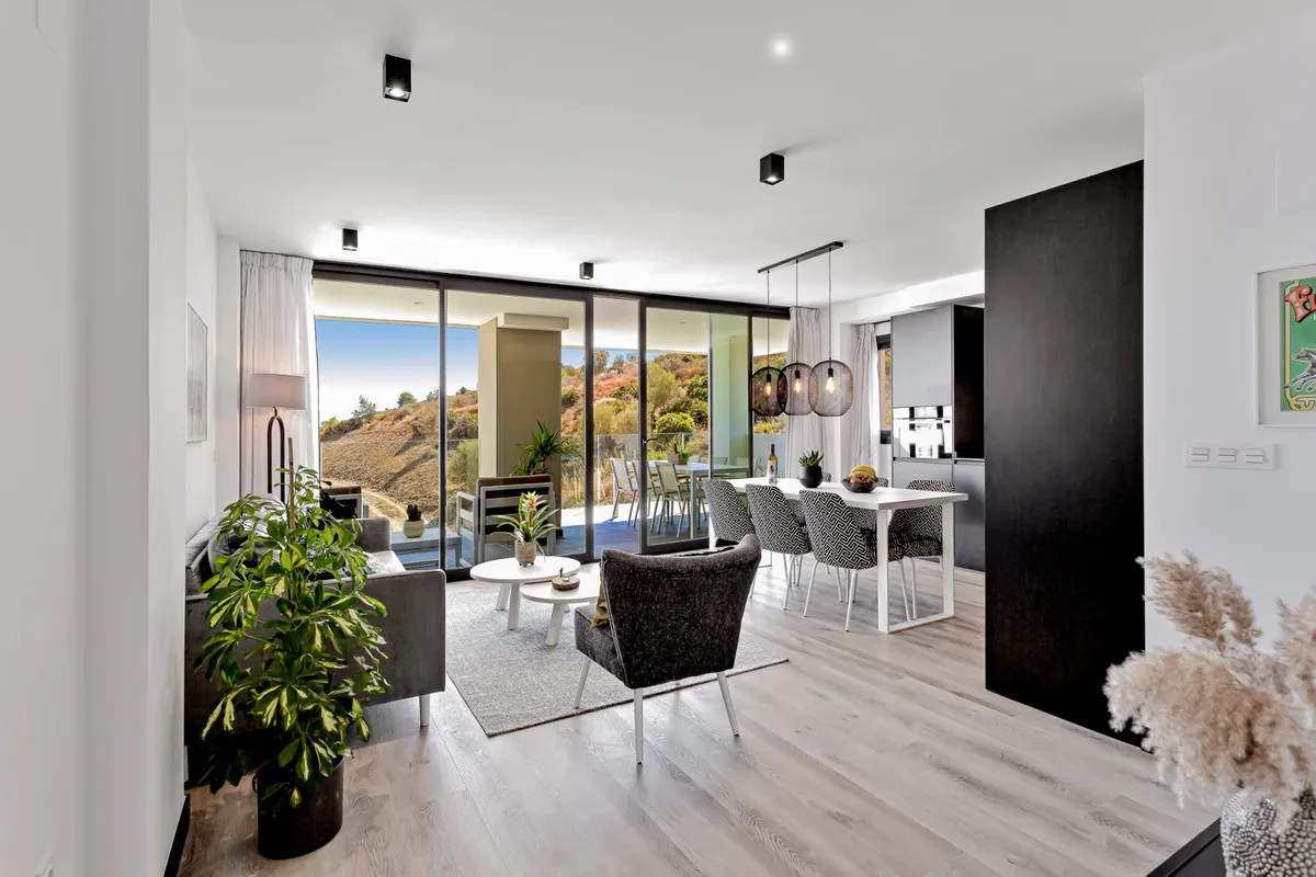 92cd6130-4cfa-48aa-9bec-48300f2ee5a0