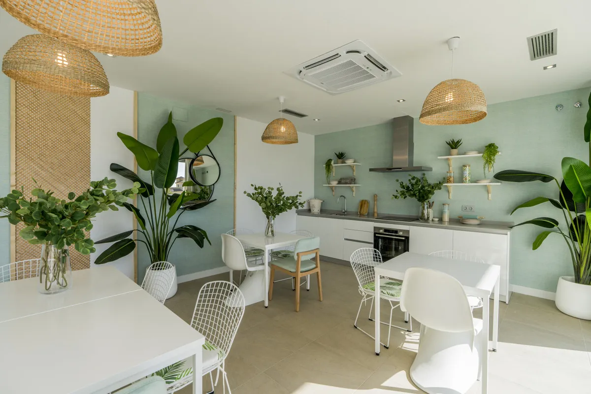 542e9552-76e7-484f-9b31-e4481b8ef7c8