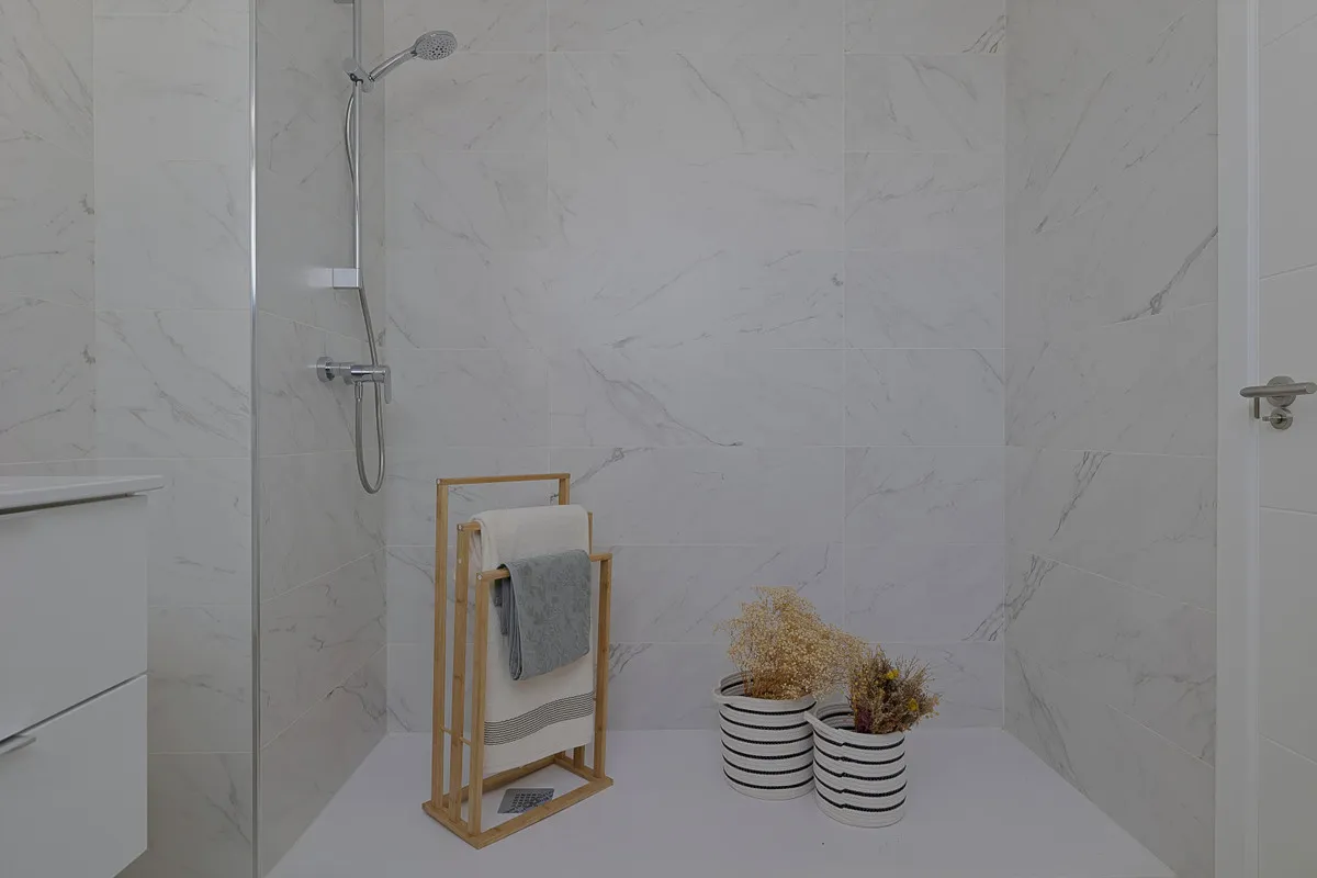 d866dc97-2916-4155-b265-b9f8d66954c1