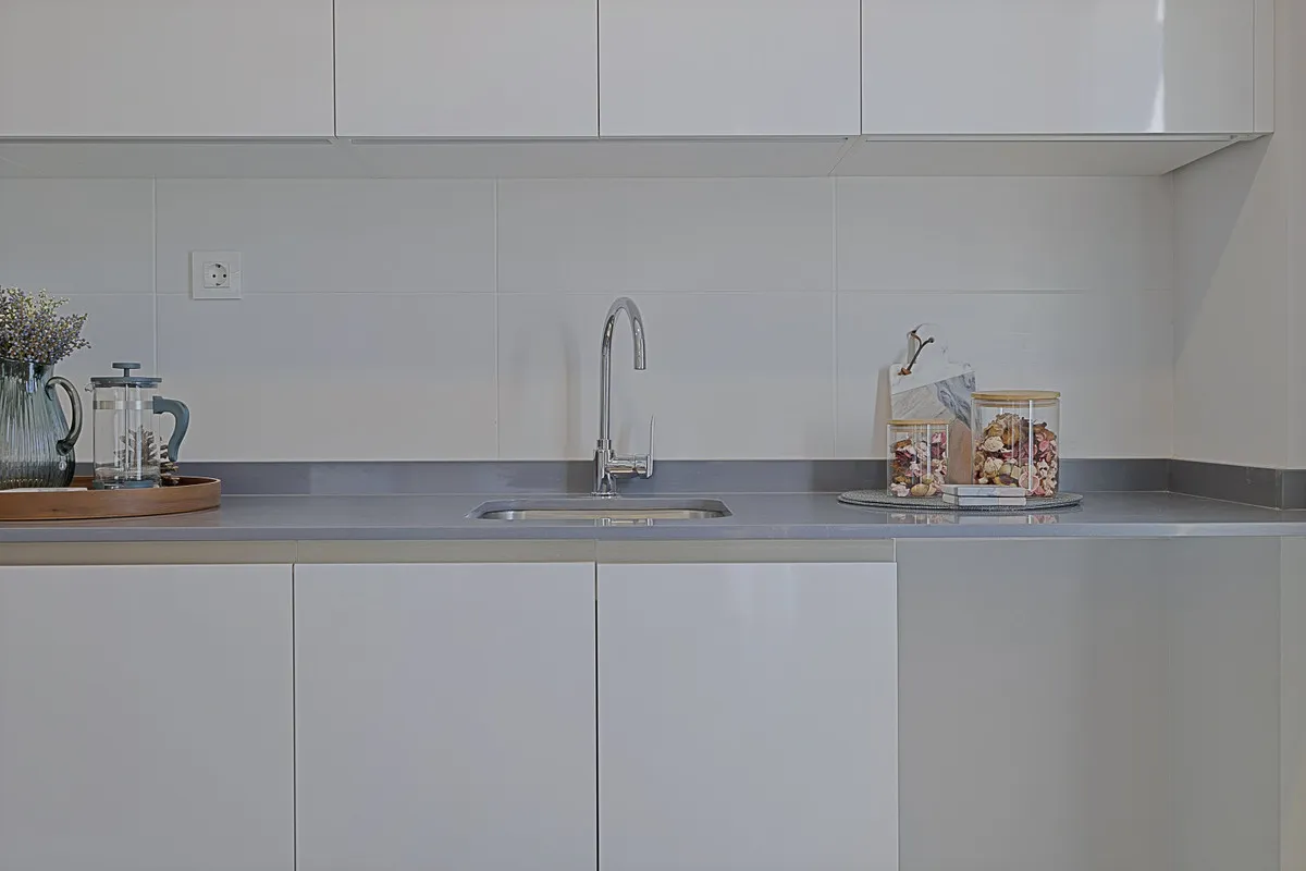 ef305192-e93f-4f59-89e6-6562e673fde9