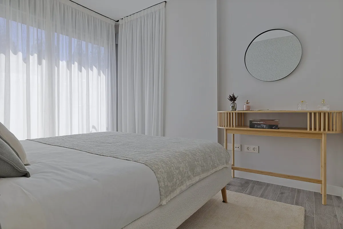 a0aef4d3-f0dc-40c2-b1a7-5e67d884179e