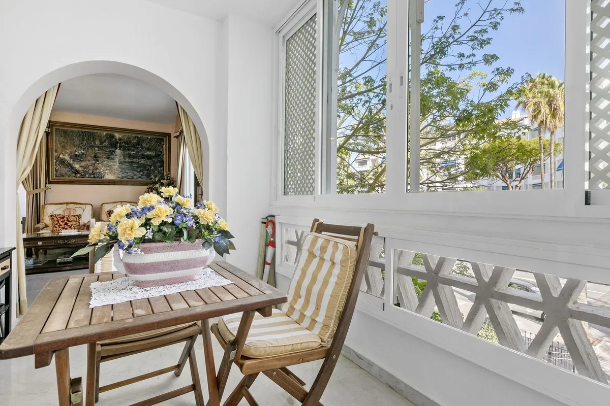 9f0bb291-8c05-4929-ae43-383f24f53536