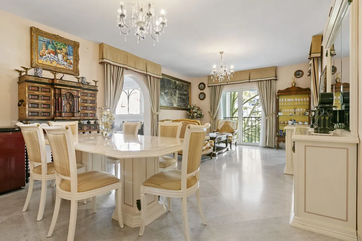 c6153b9b-ed19-4f95-9c5c-1613bfe5ab9a