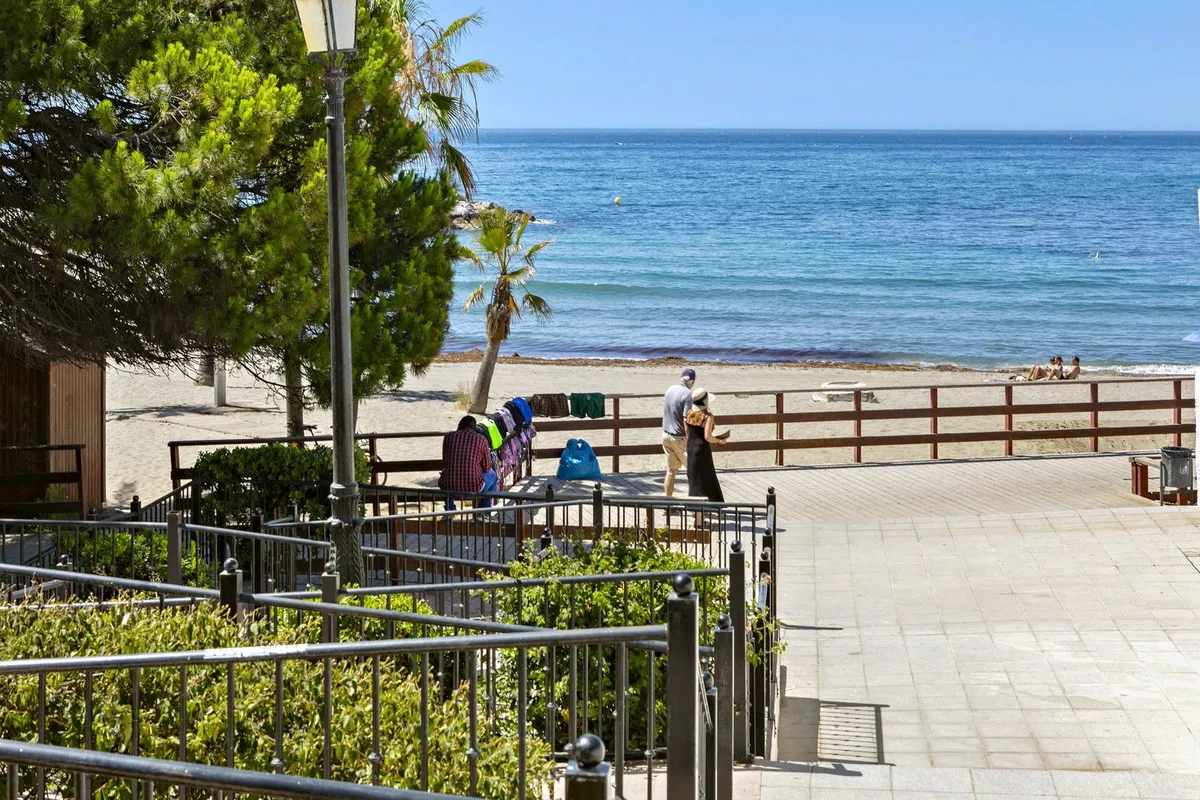 ccec9602-c817-40b7-91e4-7870ac87eb78