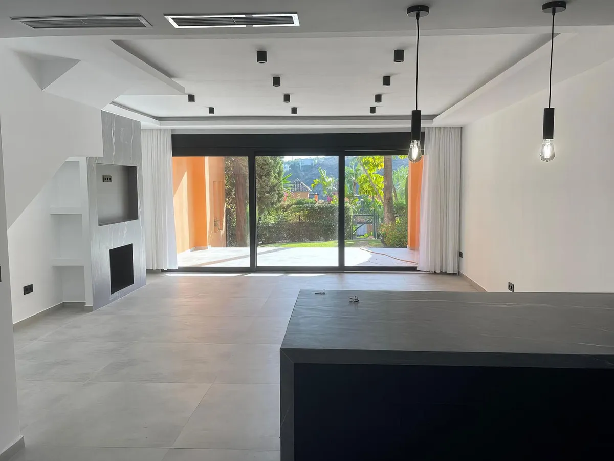 9b6407cb-fd8e-44cf-9726-1d0902167b24