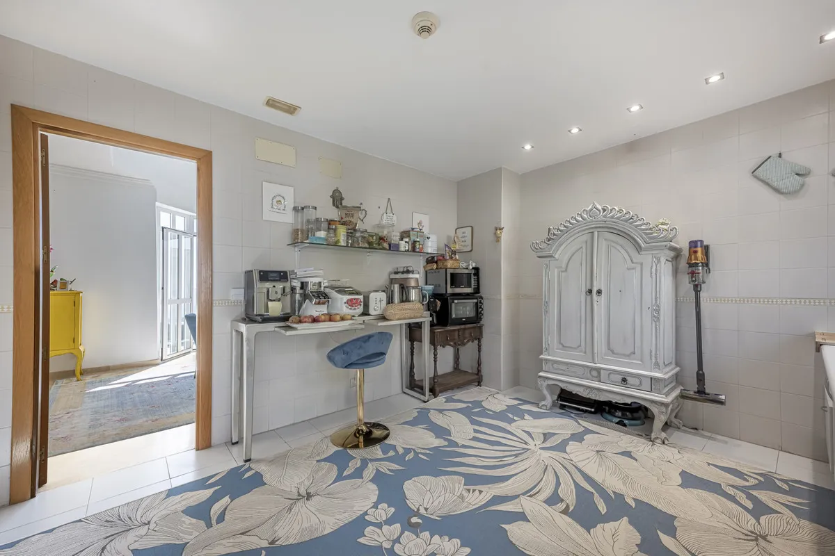 1533ae13-2e1d-4170-bc46-42d3b35ad882