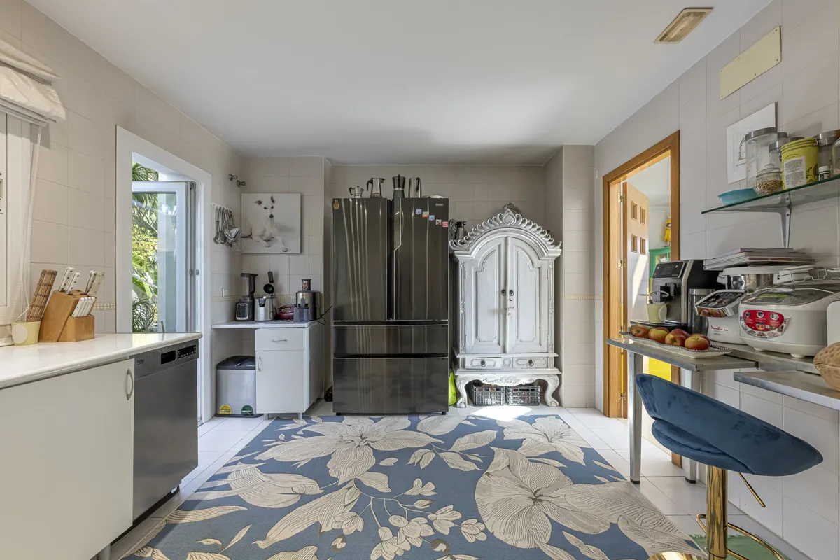 4f8f907a-7dc6-4b25-9ea3-ceec573ec4a9